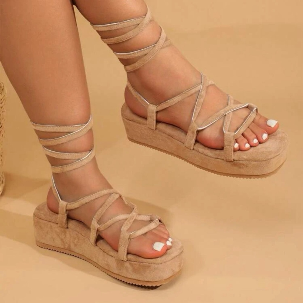 Minimalist Platform Gladiator Sandals